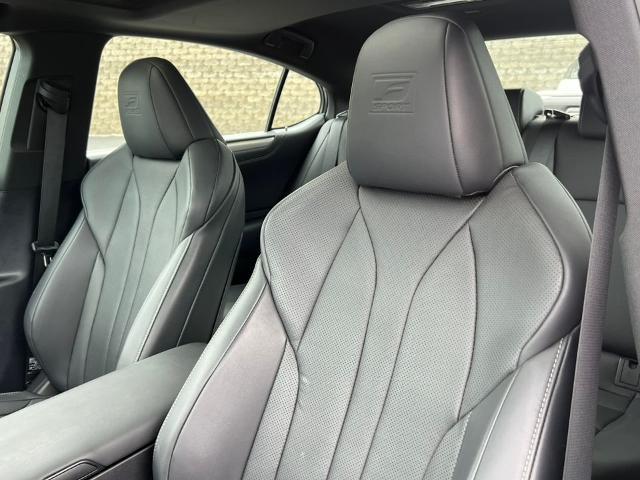 2023 Lexus ES - $40,604