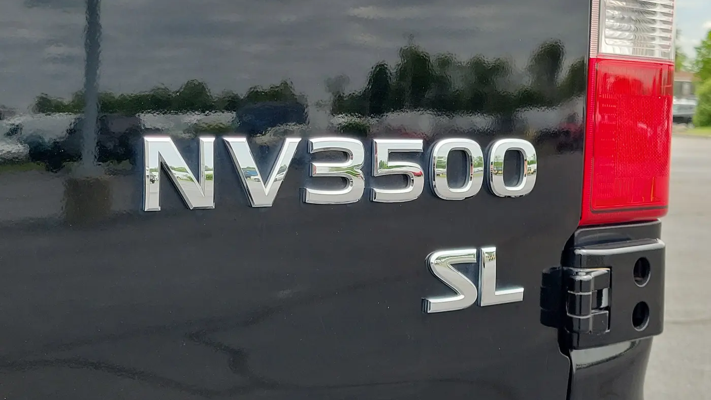 2019 Nissan NV 3500 HD SL