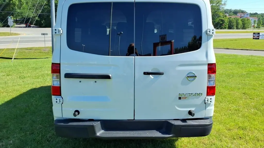 2017 Nissan NV 3500 HD S