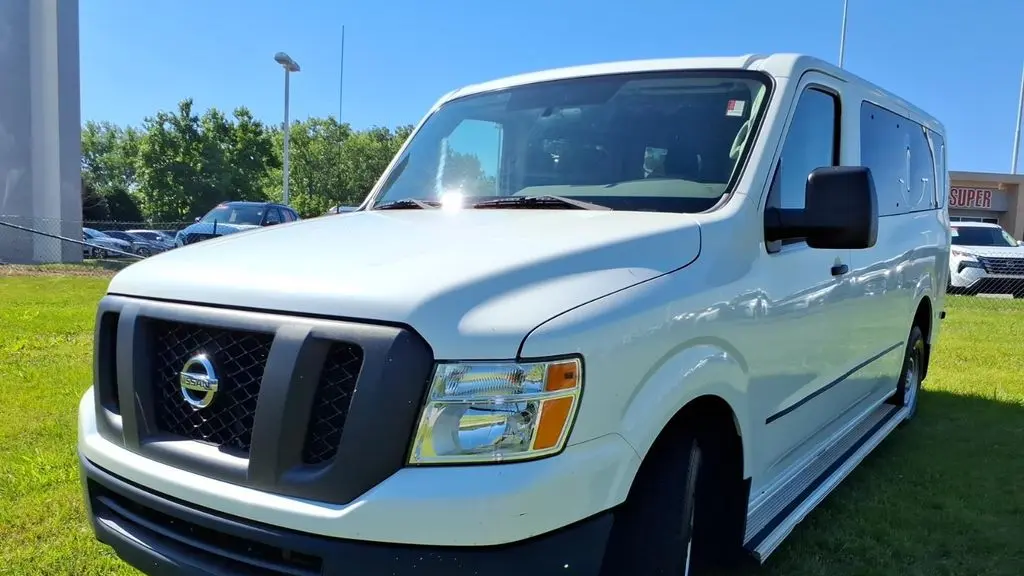 2017 Nissan NV 3500 HD S