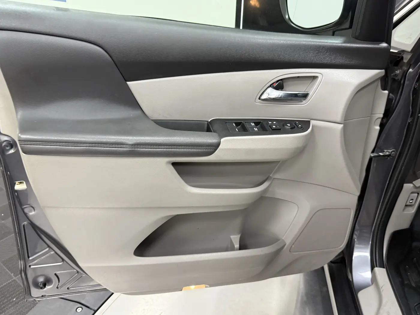 2016 Honda Odyssey - $12,500