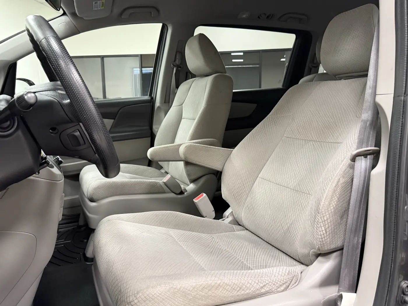 2016 Honda Odyssey - $12,500