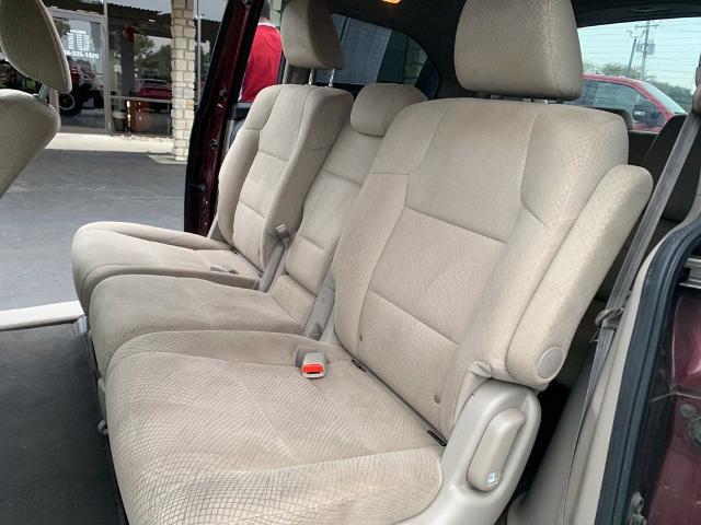 2016 Honda Odyssey - $11,799