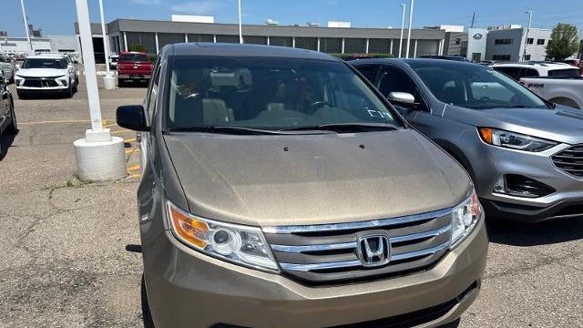 2011 Honda Odyssey EX-L w/DVD