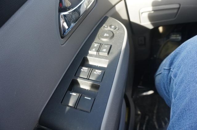 2014 Honda Odyssey - $9,099