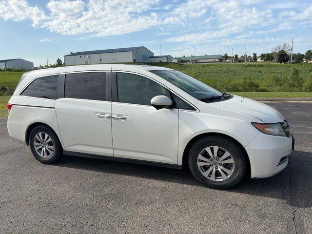 2015 Honda Odyssey - $11,000
