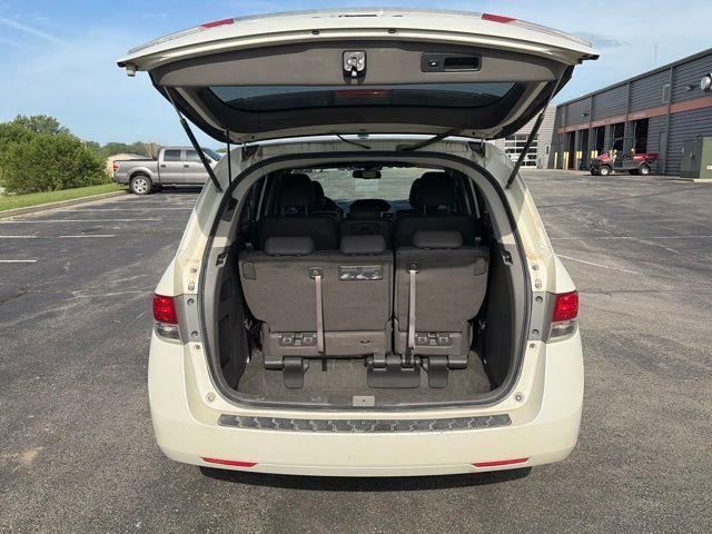 2015 Honda Odyssey - $11,000