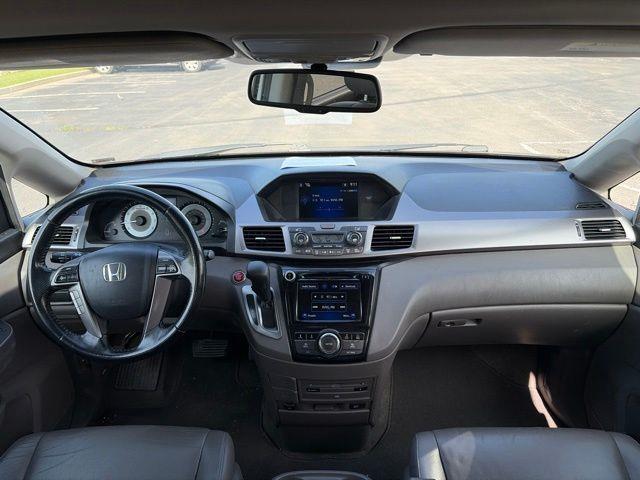 2015 Honda Odyssey - $11,000