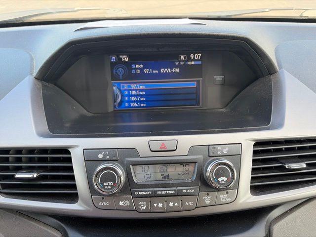 2015 Honda Odyssey - $11,000