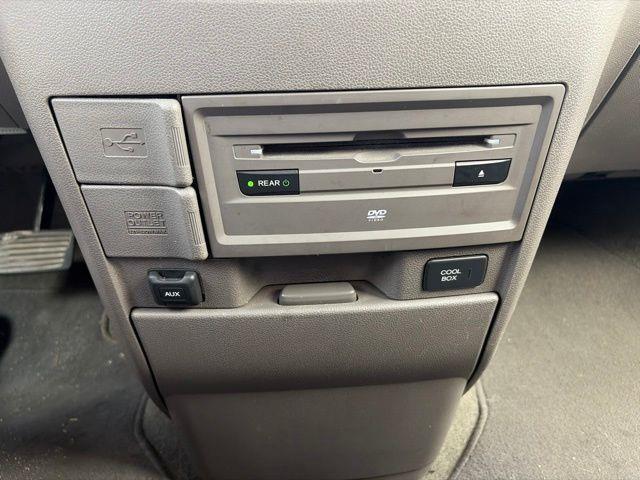 2015 Honda Odyssey - $11,000