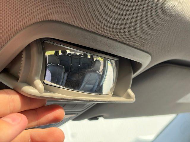 2015 Honda Odyssey - $11,000