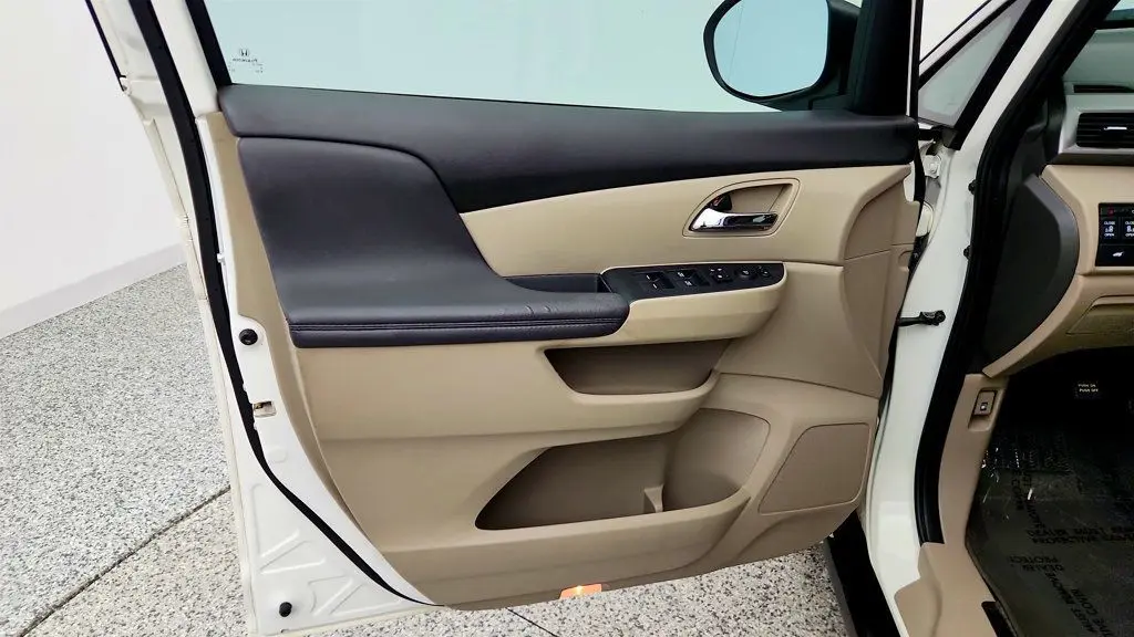 2016 Honda Odyssey - $10,495