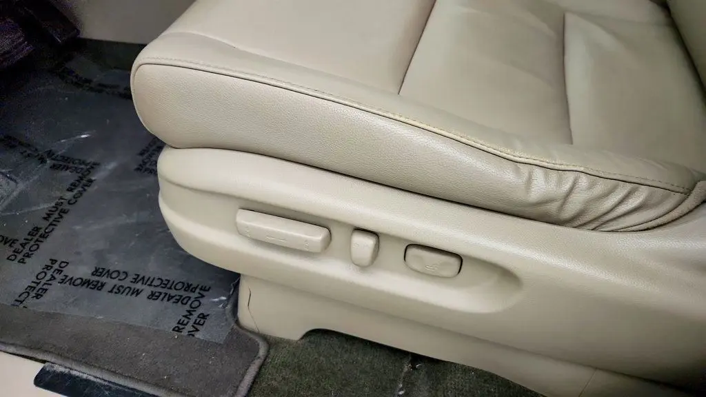 2016 Honda Odyssey - $10,495