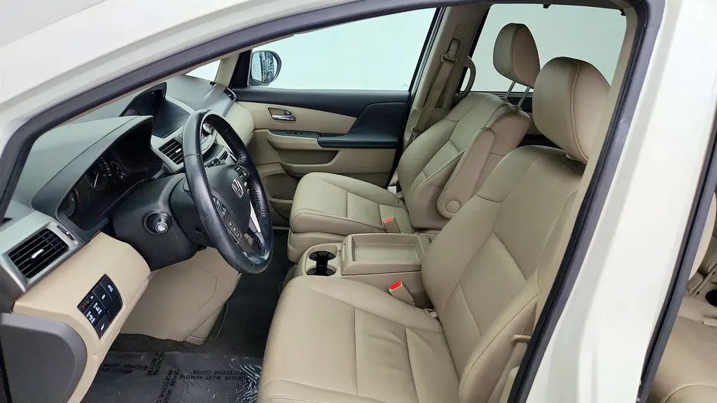 2016 Honda Odyssey - $10,495