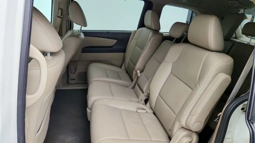2016 Honda Odyssey - $10,495