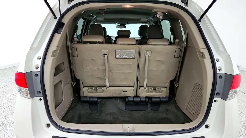 2016 Honda Odyssey - $10,495