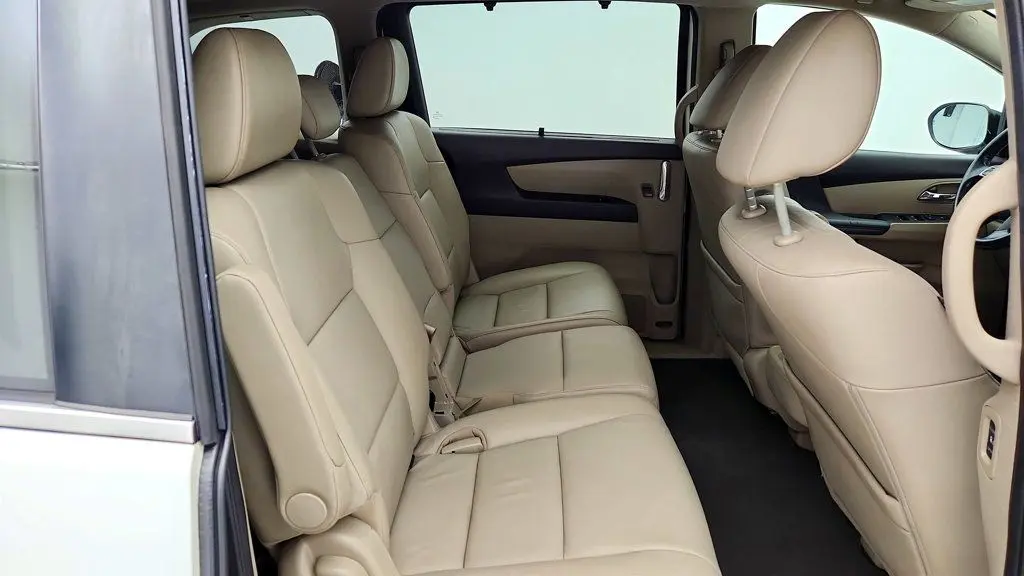 2016 Honda Odyssey - $10,495