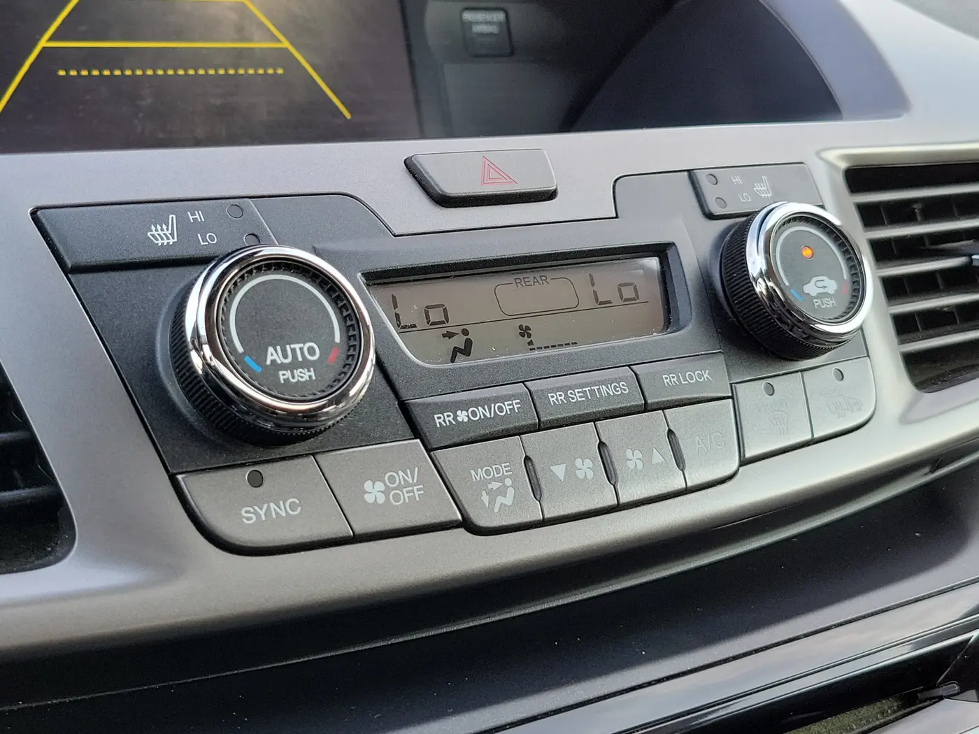 2015 Honda Odyssey - $10,182