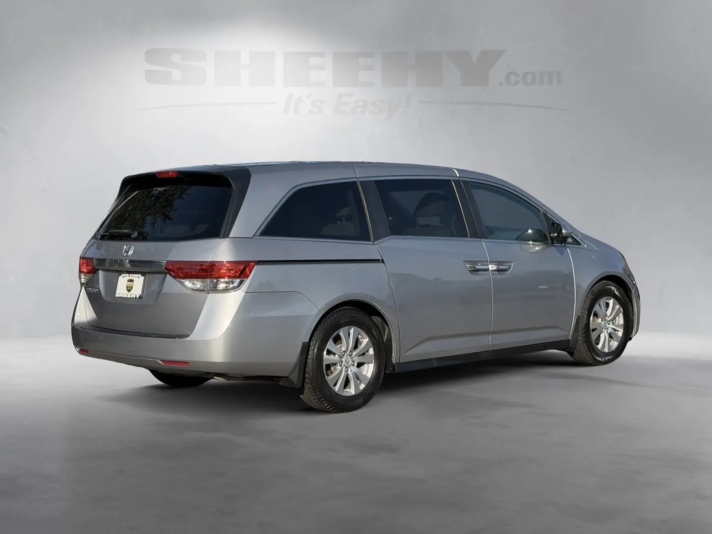 2016 Honda Odyssey - $10,995