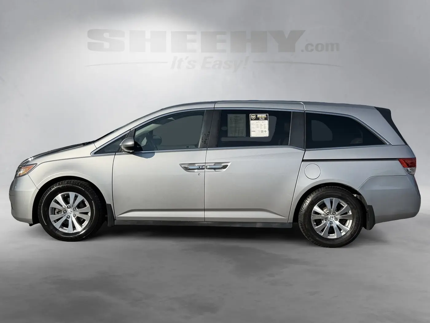 2016 Honda Odyssey - $10,995