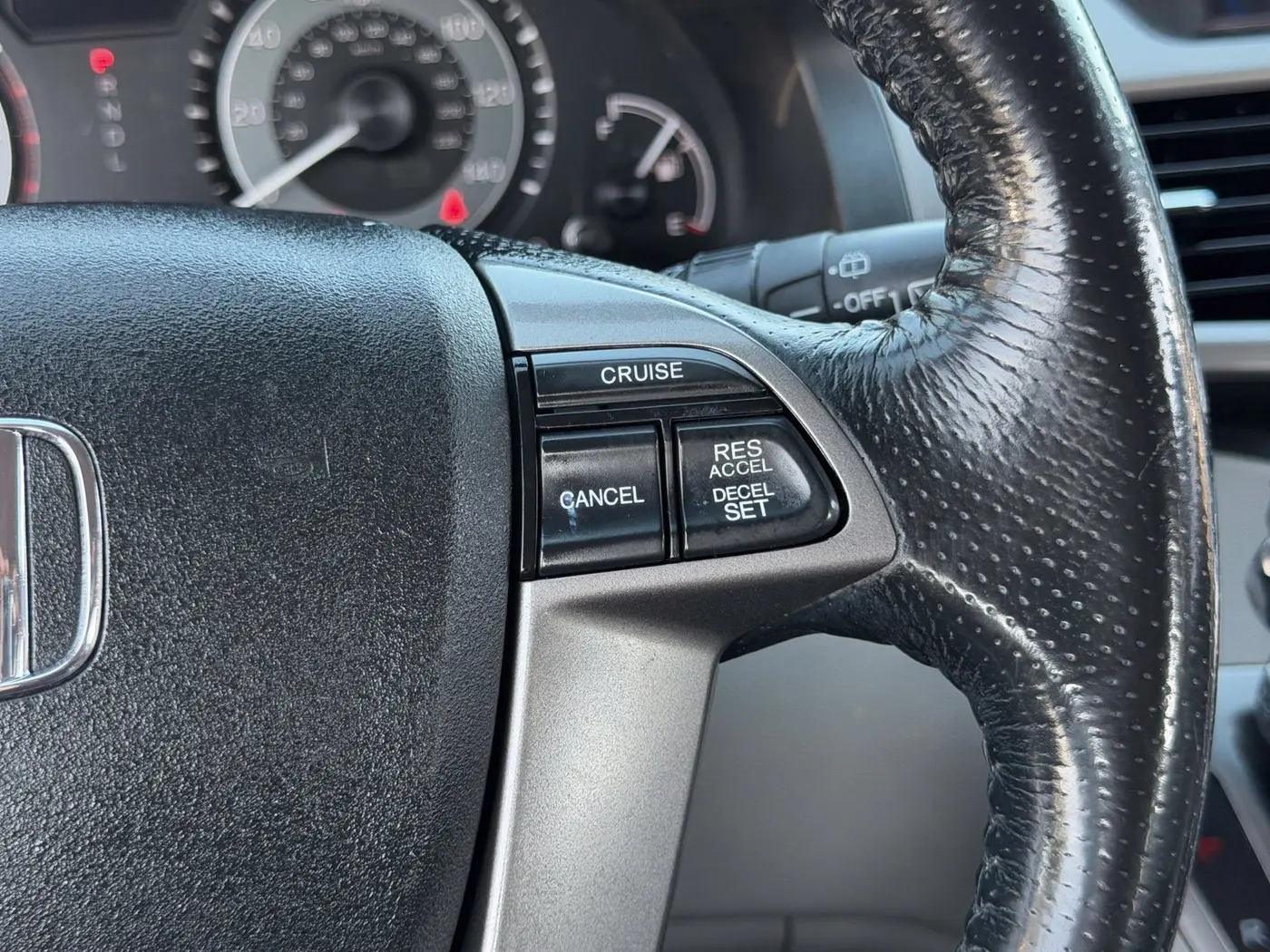 2016 Honda Odyssey - $10,995