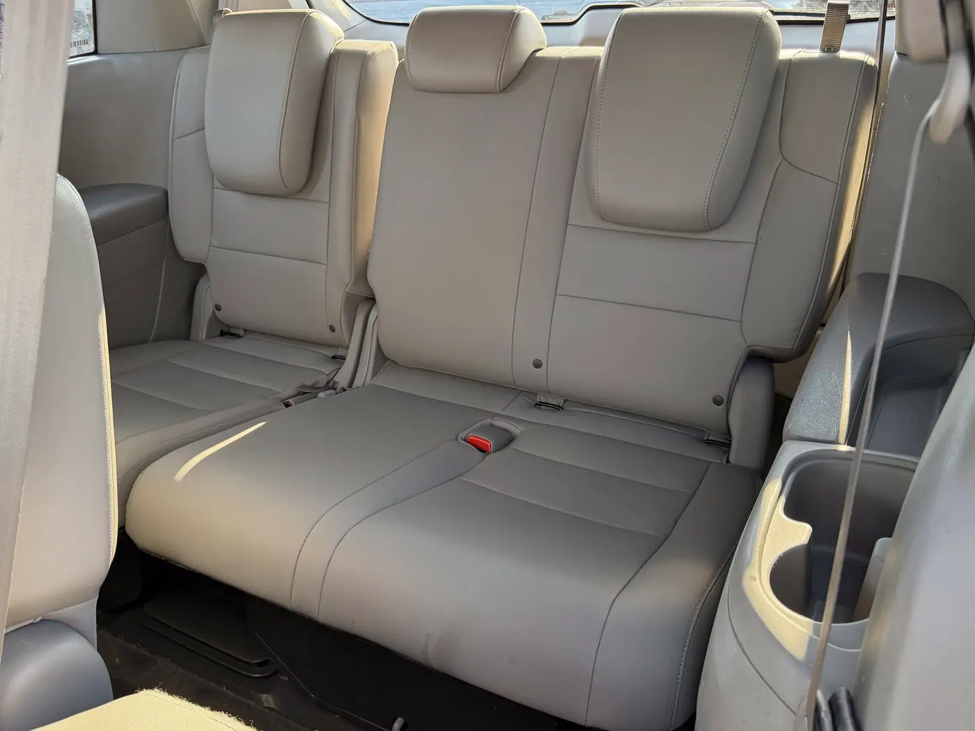 2016 Honda Odyssey - $10,995