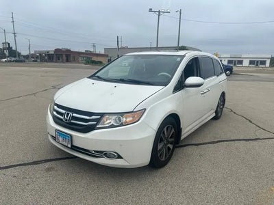 2016 Honda Odyssey Touring 4DR Mini-Van