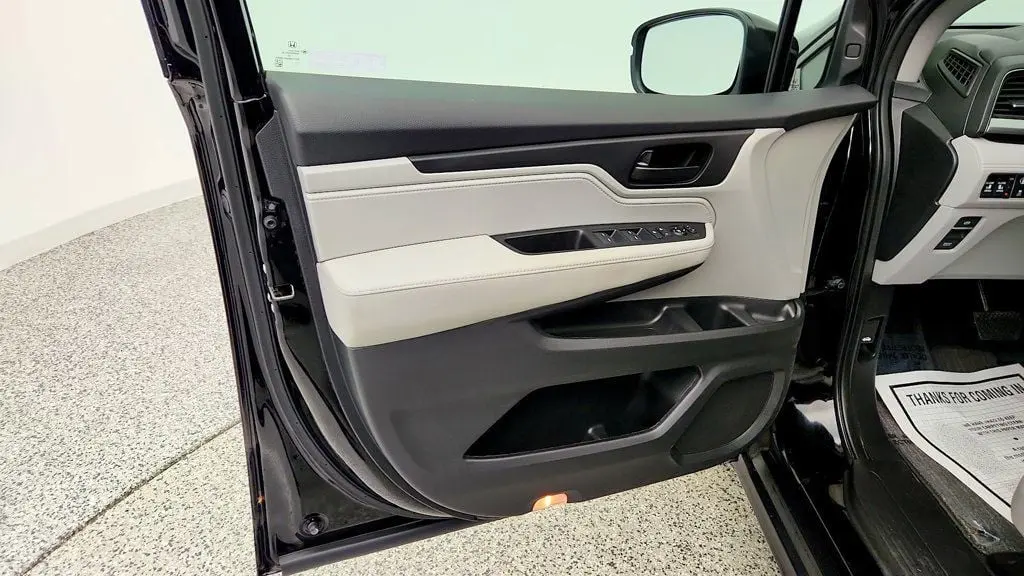 2022 Honda Odyssey - $24,495