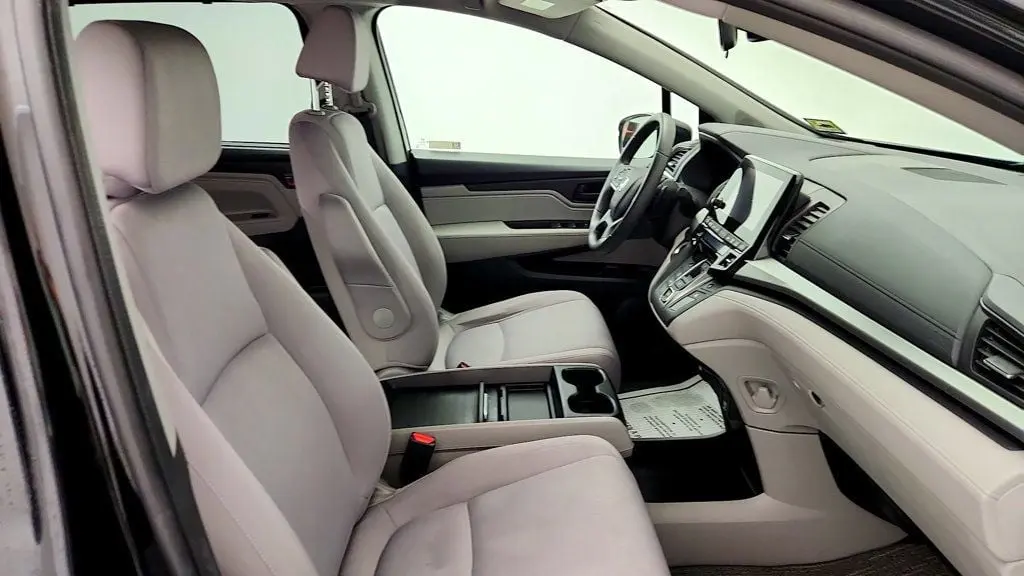 2022 Honda Odyssey - $24,495