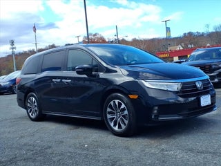 2024 Honda Odyssey with Crystal Black Pearl Exterior