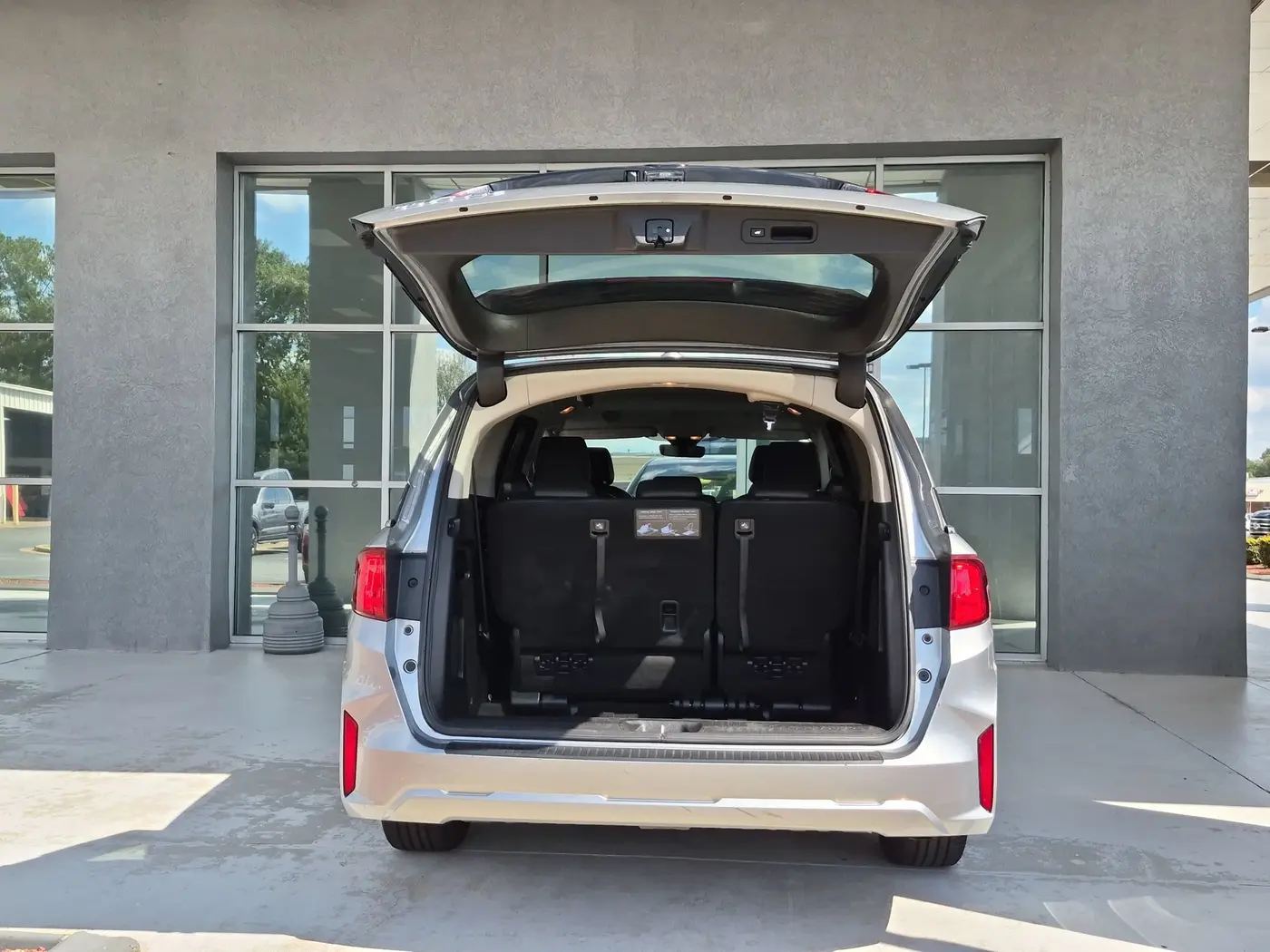 2025 Honda Odyssey - $33,812