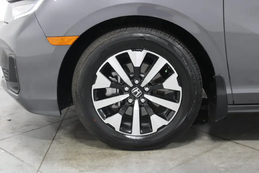 2026 Honda Odyssey - $40,768