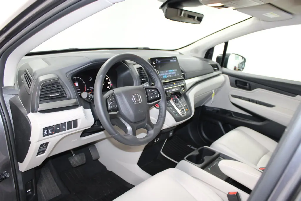 2026 Honda Odyssey - $40,768