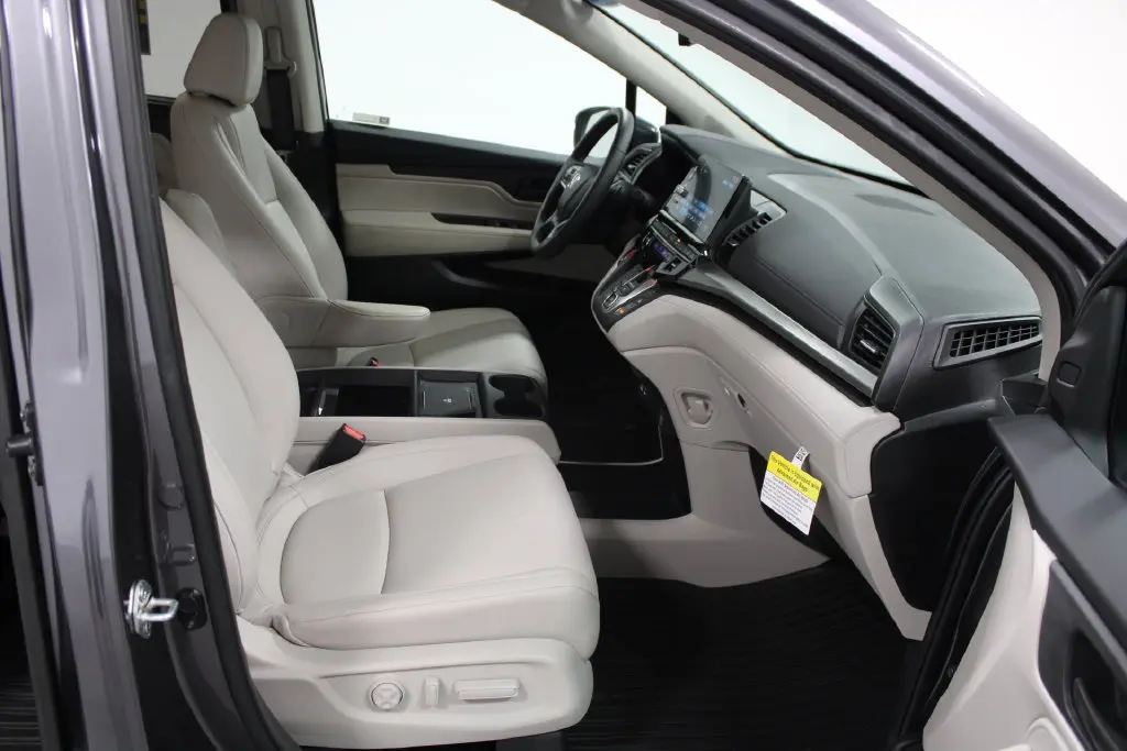 2026 Honda Odyssey - $40,768