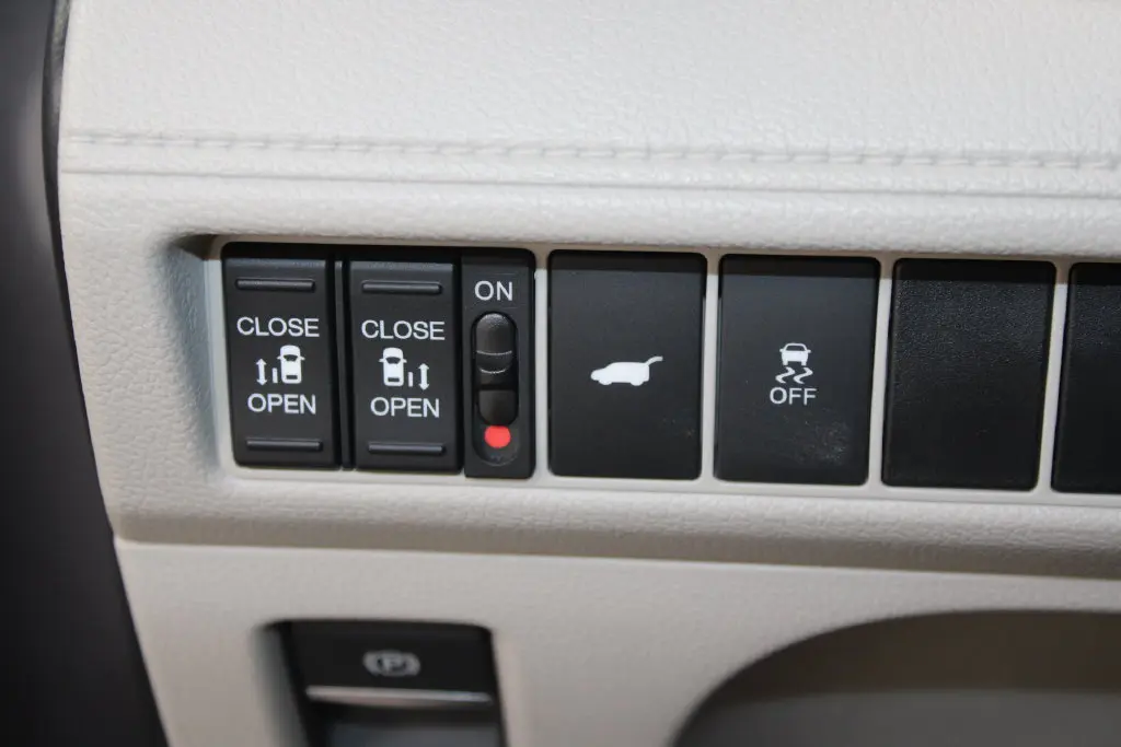 2026 Honda Odyssey - $40,768