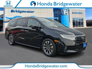 2023 Honda Odyssey with Crystal Black Pearl Exterior