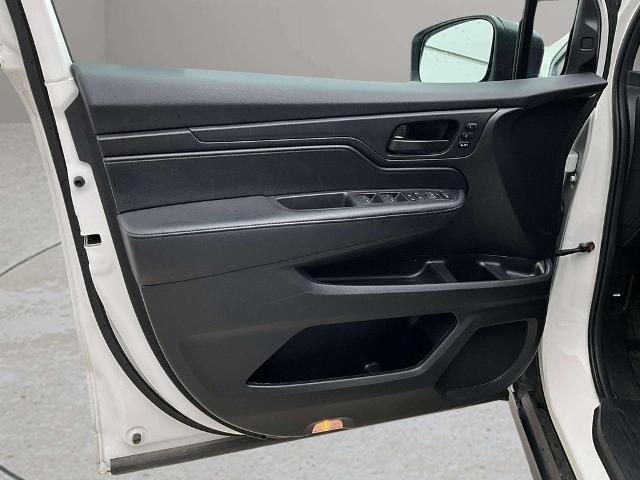 2025 Honda Odyssey - $31,999