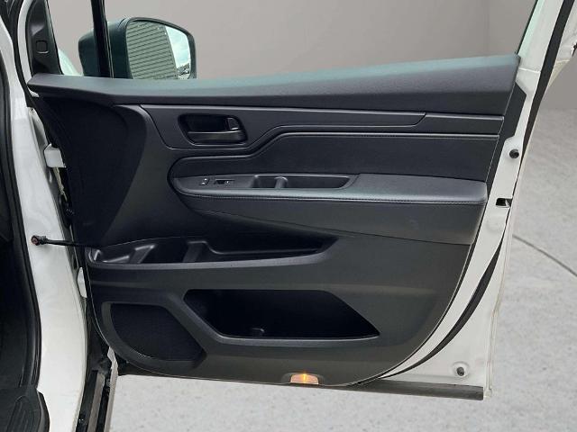 2025 Honda Odyssey - $31,999