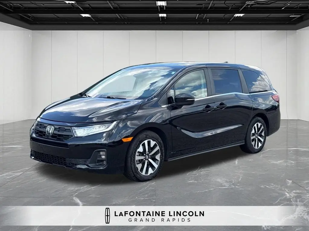 2025 Honda Odyssey - $32,475