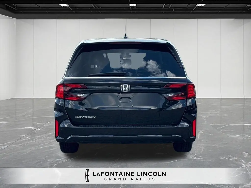 2025 Honda Odyssey - $32,475
