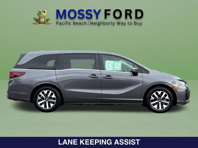 2025 Honda Odyssey - $32,000