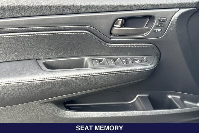 2025 Honda Odyssey - $32,000