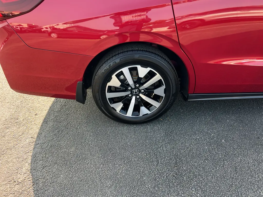 2026 Honda Odyssey - $40,180
