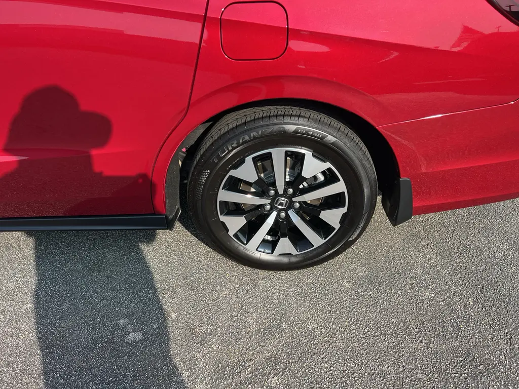 2026 Honda Odyssey - $40,180