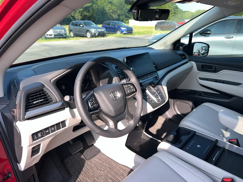 2026 Honda Odyssey - $40,180