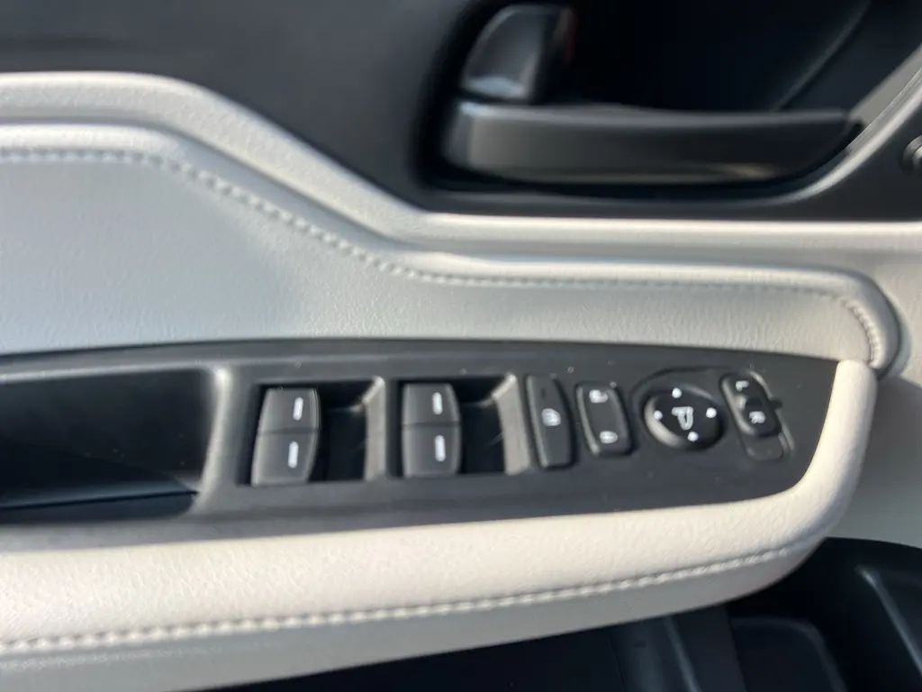 2026 Honda Odyssey - $40,180