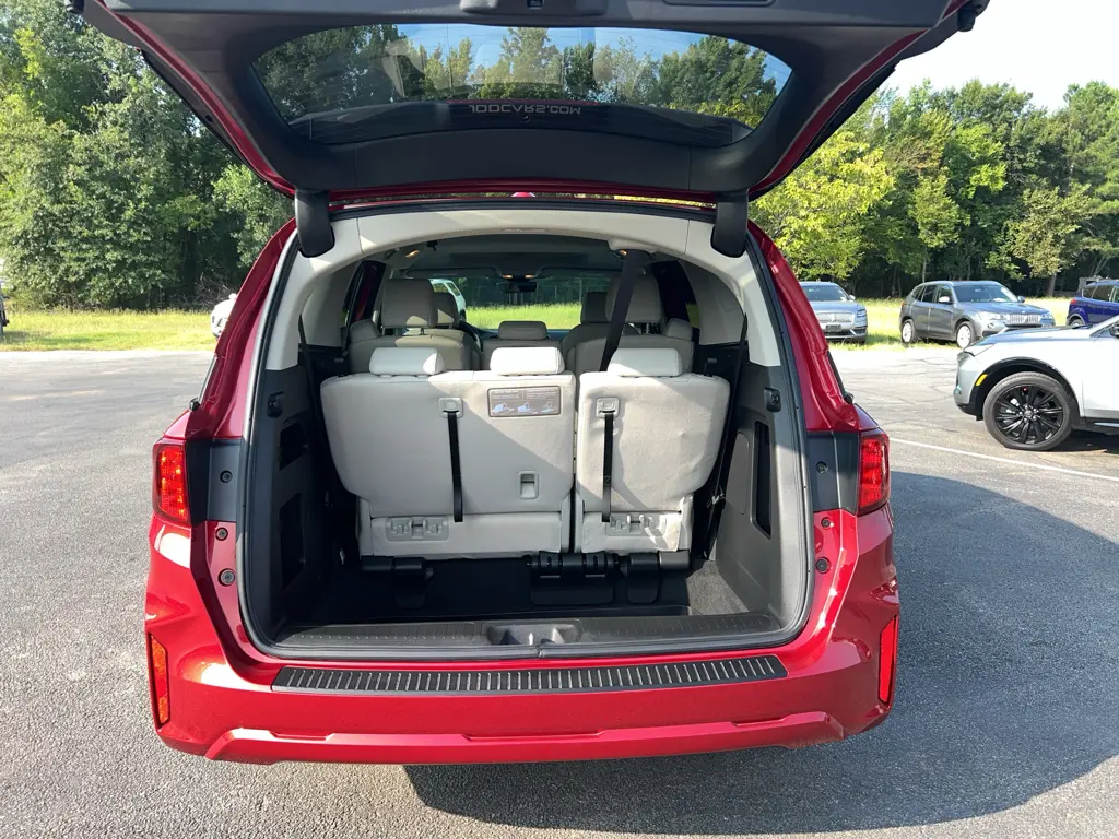 2026 Honda Odyssey - $40,180