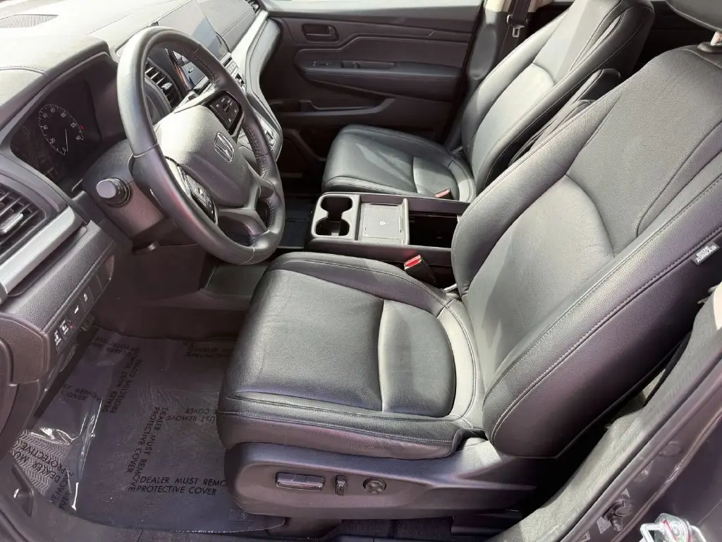 2025 Honda Odyssey - $33,500