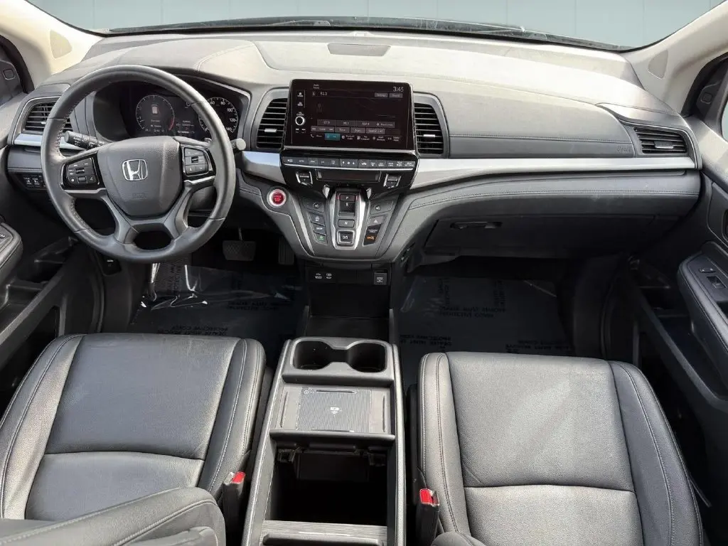 2025 Honda Odyssey - $33,500