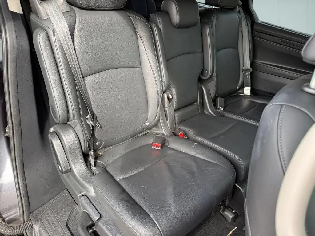 2025 Honda Odyssey - $33,500